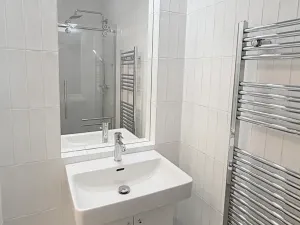 Pronájem bytu 2+1, Praha - Nové Město, Opletalova, 80 m2