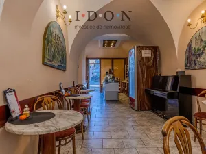 Prodej činžovního domu, Frýdek-Místek, Zámecké nám., 450 m2