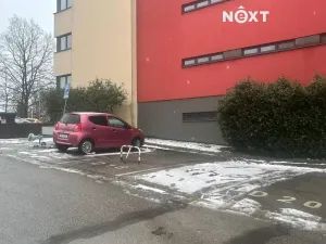 Prodej garážového stání, Jindřichův Hradec, 13 m2