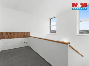 Pronájem výrobních prostor, Libušín, Důl Max, 768 m2