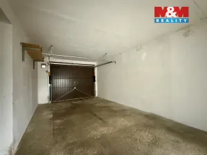 Pronájem garáže, Kladno, Kubelíkova, 17 m2