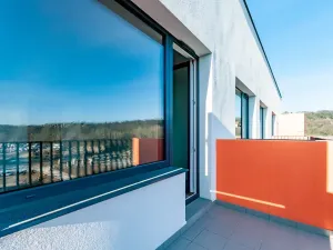 Pronájem bytu 2+kk, Praha - Vysočany, Strnadových, 55 m2