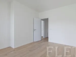 Pronájem bytu 2+kk, Praha - Holešovice, U průhonu, 48 m2