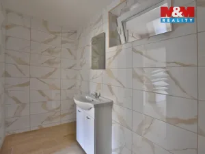 Pronájem bytu 3+kk, Nechanice, Husovo nám., 57 m2