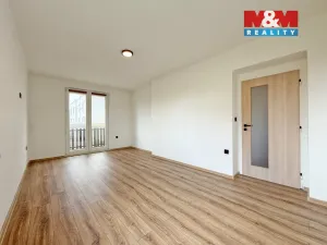 Prodej bytu 3+1, Černovice, Družstevní, 56 m2