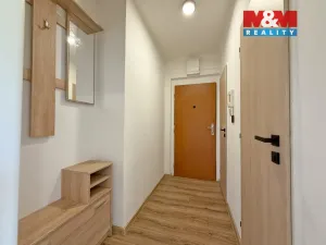 Prodej bytu 3+1, Černovice, Družstevní, 56 m2