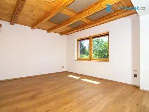 Prodej rodinného domu, Baška, 350 m2