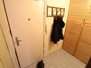 Pronájem bytu 1+kk, Praha - Karlín, Nekvasilova, 28 m2