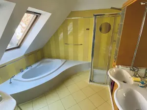 Pronájem bytu 3+1, Brno, Libušino údolí, 160 m2