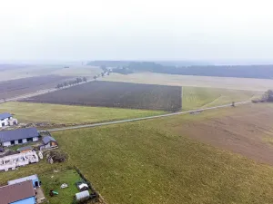 Prodej pozemku pro bydlení, Uhersko, 944 m2