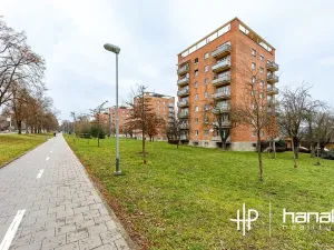 Prodej bytu 2+1, Zlín, Věžové domy, 61 m2