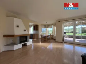 Prodej rodinného domu, Panenské Břežany, Vilová, 200 m2