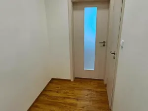 Pronájem bytu 3+1, Praha - Záběhlice, Jabloňová, 72 m2