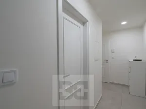 Pronájem bytu 2+kk, Praha - Vinohrady, Varšavská, 48 m2