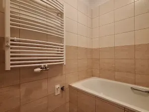 Pronájem bytu 1+1, Praha - Smíchov, Podbělohorská, 45 m2