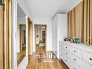 Prodej rodinného domu, Hrádek, 166 m2