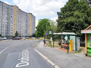 Pronájem bytu 2+kk, Liberec, Dobiášova, 42 m2