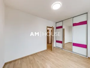 Pronájem bytu 3+kk, Praha - Vysočany, Ocelářská, 81 m2