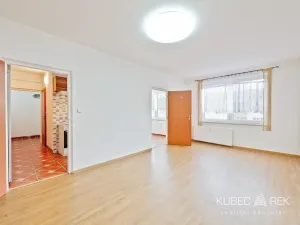 Pronájem bytu 1+1, Nová Včelnice, Na Hliněnce, 43 m2