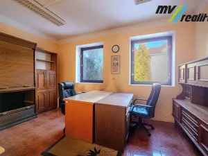 Prodej výrobních prostor, Hořice, Riegrova, 720 m2