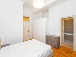 Pronájem bytu 3+1, Praha - Nové Město, Bolzanova, 93 m2