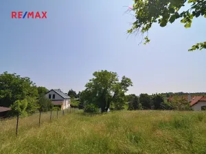 Prodej pozemku pro bydlení, Praha - Lochkov, 1550 m2