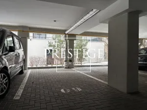 Pronájem garážového stání, Praha - Žižkov, U staré cihelny, 12 m2