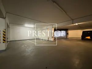 Pronájem garážového stání, Praha - Žižkov, U staré cihelny, 12 m2