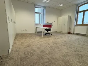 Pronájem kanceláře, Cheb, Obrněné brigády, 33 m2