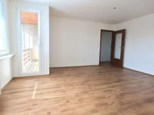 Pronájem rodinného domu, Holubice, 171 m2