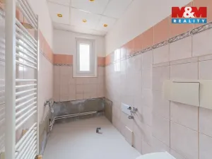 Prodej bytu 2+1, Cheb, Karlova, 67 m2