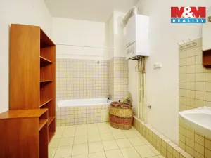 Prodej bytu 3+kk, Karlovy Vary, Zámecký vrch, 72 m2