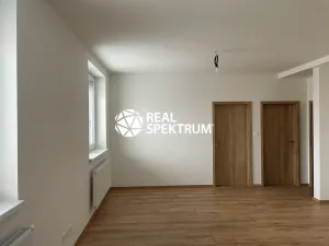 Pronájem kanceláře, Blansko, Poříčí, 69 m2