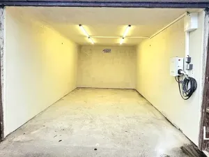 Pronájem garáže, Olomouc, Bartošova, 16 m2