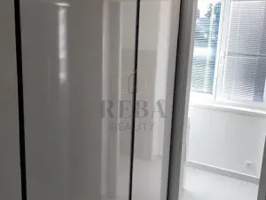 Pronájem bytu 2+kk, Karlovy Vary, Lipová, 50 m2