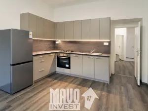 Prodej bytu 3+kk, Praha - Karlín, U invalidovny, 71 m2