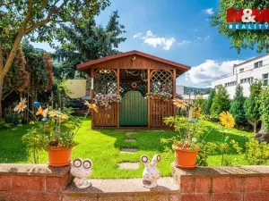 Prodej rodinného domu, Velké Březno, 700 m2