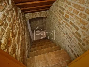 Pronájem bytu 4+kk, Pardubice, V Ráji, 350 m2