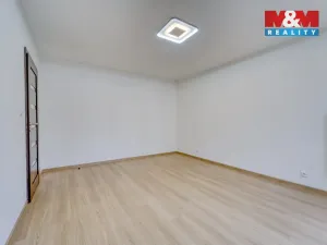 Pronájem bytu 2+1, Plzeň - Lobzy, Revoluční, 57 m2