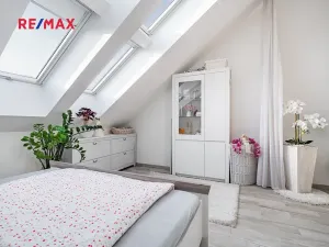 Prodej bytu 1+kk, Tuchoměřice, Ke Kovárně, 53 m2