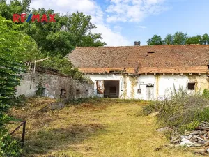 Prodej zemědělského objektu, Počedělice, 2500 m2