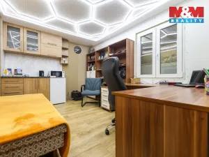 Prodej rodinného domu, Křelovice - Pakoslav, 482 m2