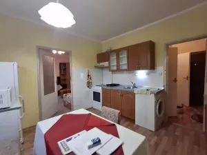 Prodej bytu 1+1, Plesná, Kostelní, 35 m2