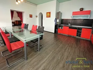 Prodej vícegeneračního domu, Nové Město pod Smrkem, Mírové náměstí, 466 m2