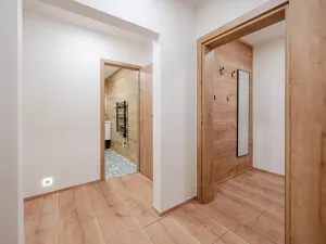 Prodej bytu 2+1, Praha - Malešice, Limuzská, 47 m2