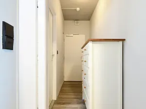 Pronájem bytu 1+kk, Praha - Střížkov, Děčínská, 32 m2