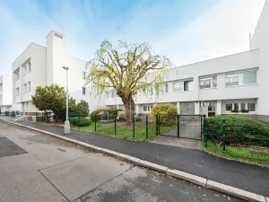 Pronájem bytu 2+kk, Praha - Libeň, Přádova, 60 m2