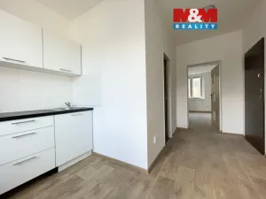 Pronájem bytu 1+1, Klášterec nad Ohří, Chomutovská, 33 m2
