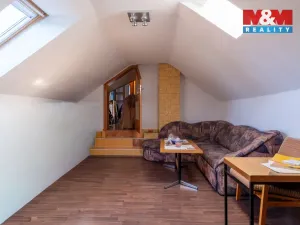 Prodej chalupy, Hajany, 285 m2