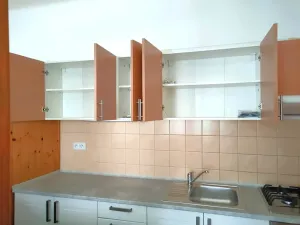 Pronájem bytu 1+1, Praha - Nusle, Lomnického, 43 m2